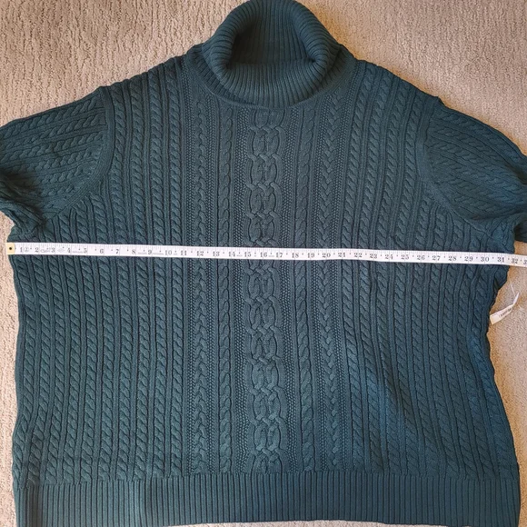 Women’s Plus Size Forest Green Cable Knit Turtleneck Sweater – Size 5XL – NWT - Picture 5 of 7
